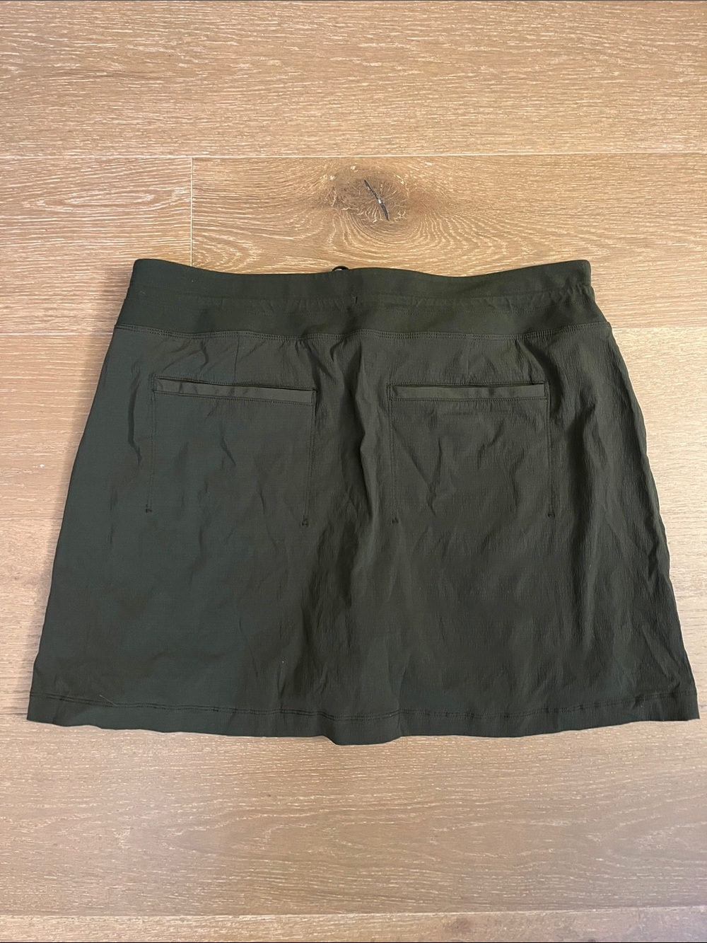 Athleta Trekkie North Skirt/Skort in Olive Green size 16 - Picture 4 of 10